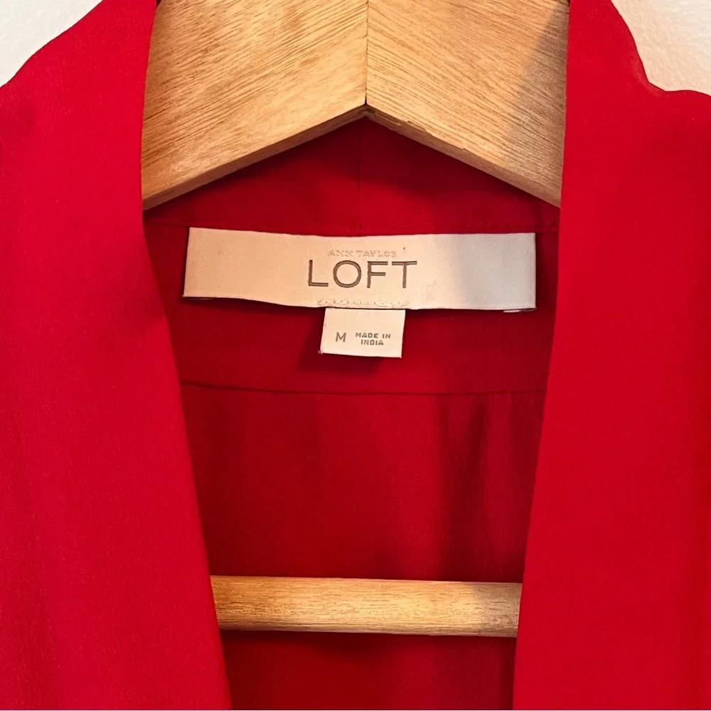 Ann Taylor LOFT Red Ruffle Tie Front Sleeveless Blouse, Size M - Picture 4 of 9